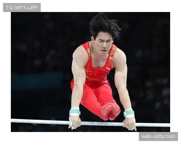 刷到张博恒赛场像影帝，下车背超市购物袋，笑抽